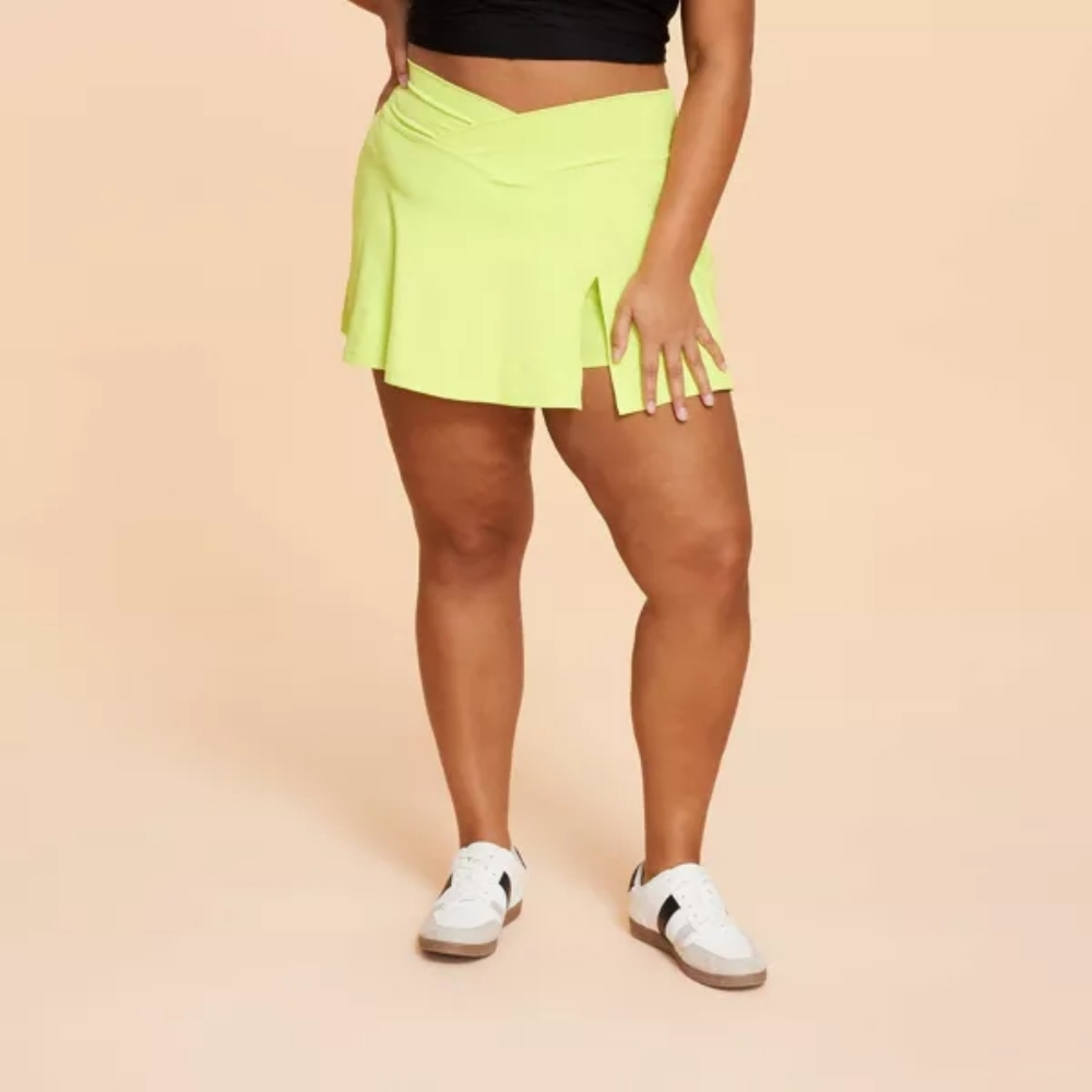 Blogilates Crisscross Slit High-Rise Skort Limeade